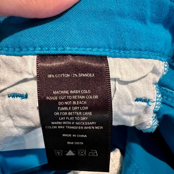 Kut from the Kloth Denim Bermuda shorts - Picture 11 of 11